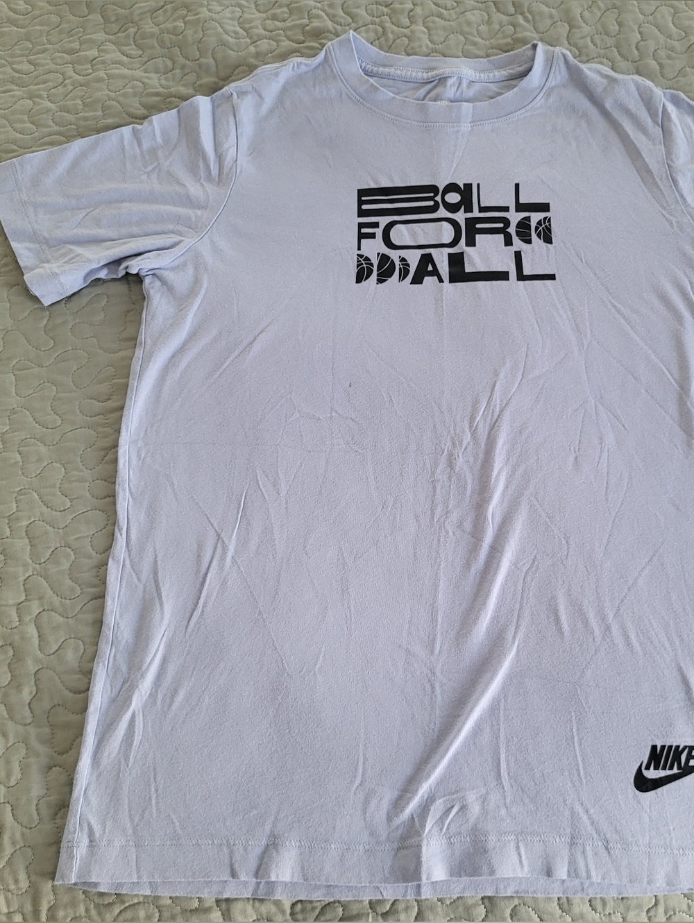 Nike Men’s White Graphic Short-Sleeve T-Shirt